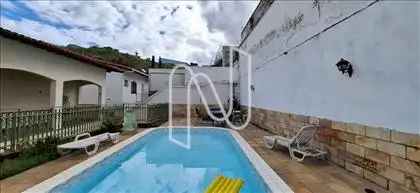 PISCINA  