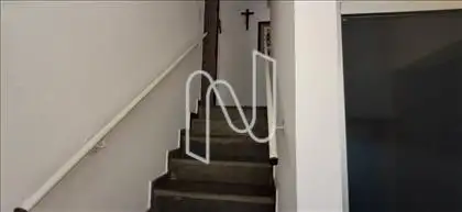 Acesso ao piso inferior