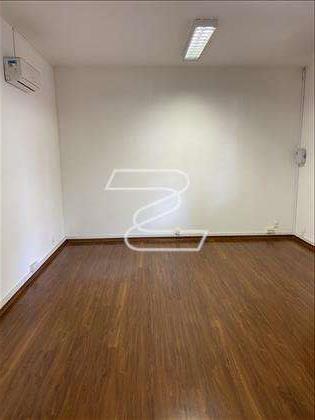 sala ampla com ar condicionado 