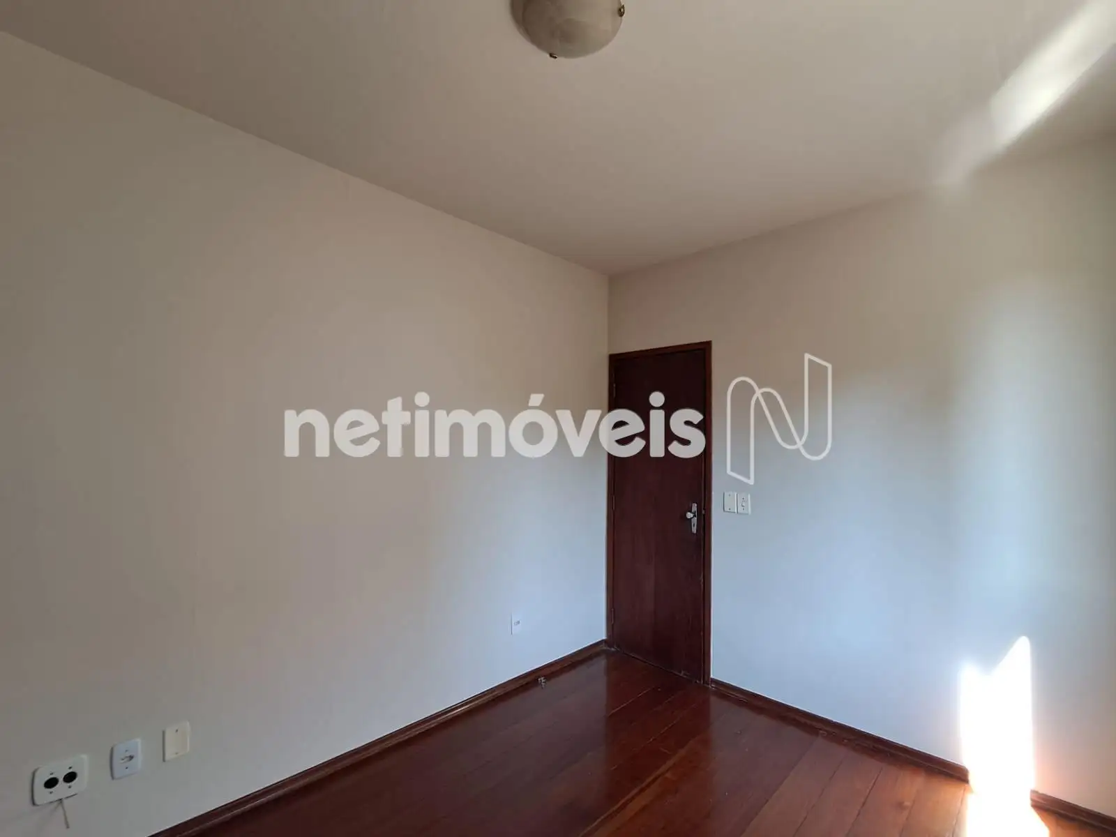 Quarto 01