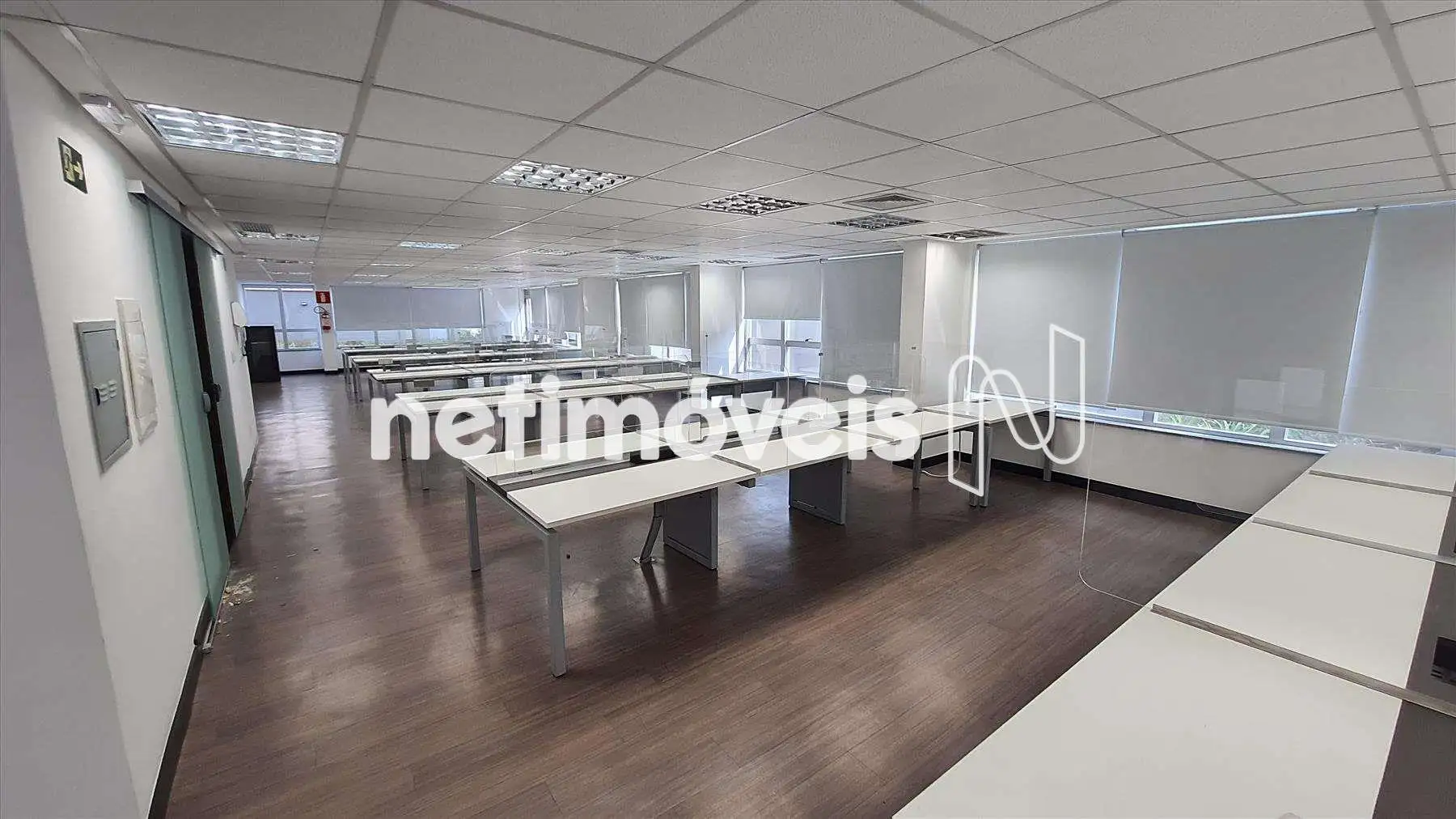 Visão Ampla da Sala 