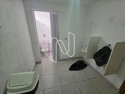   Banheiro Comercial