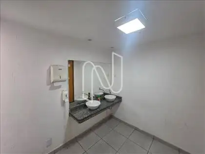  Banheiro Comercial 