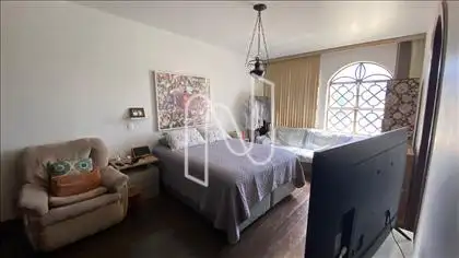  Semi-suíte
