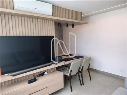 Sala TV/mesa jantar