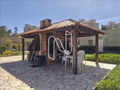 Área de churrasqueira 