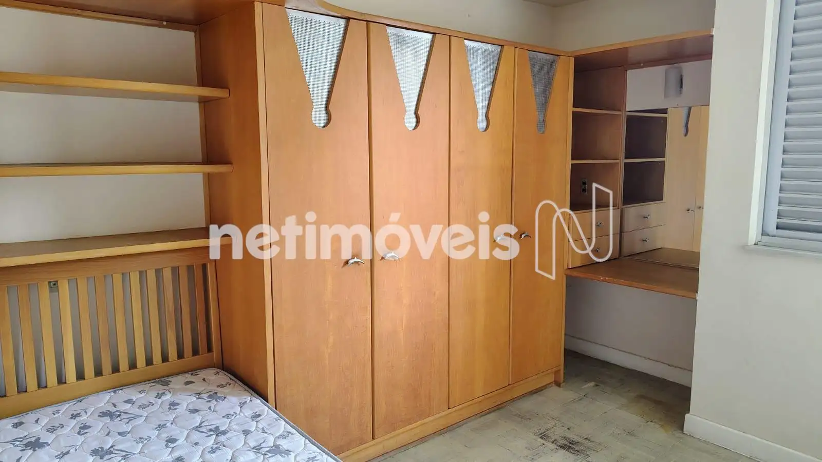 Armários quarto 1