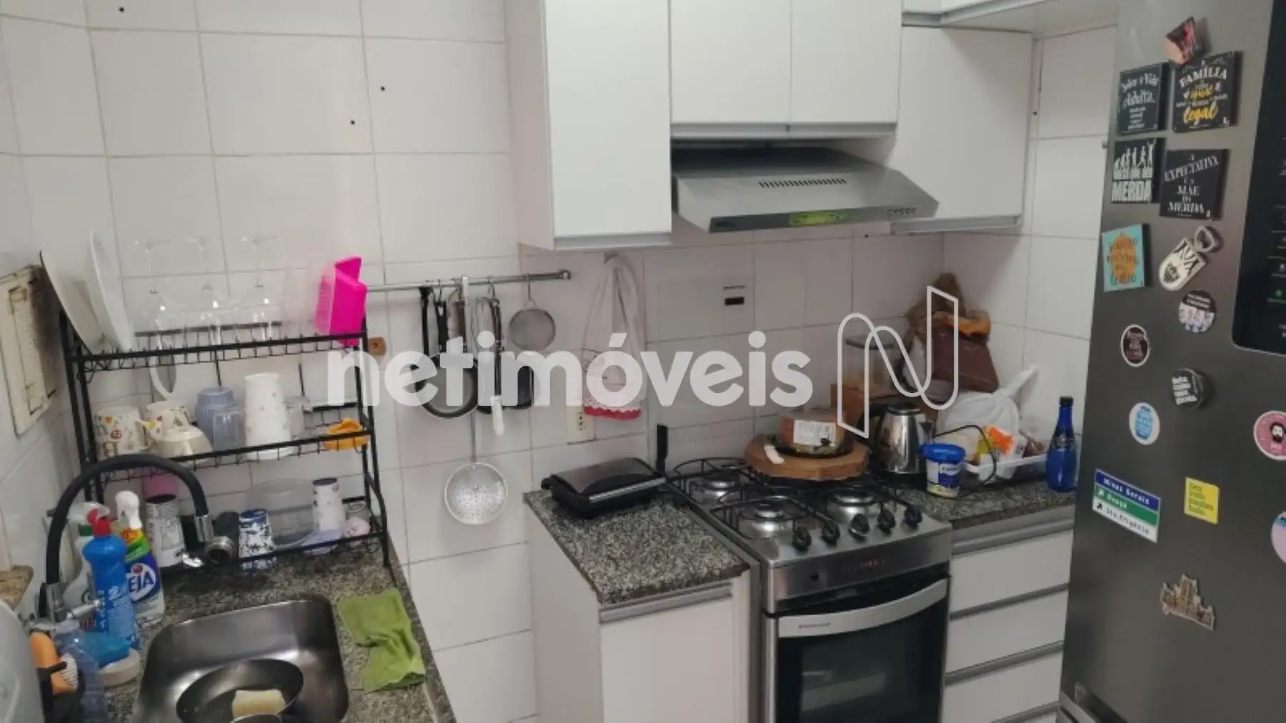 Cozinha com armários