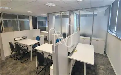 Salas separadas para atendimento.