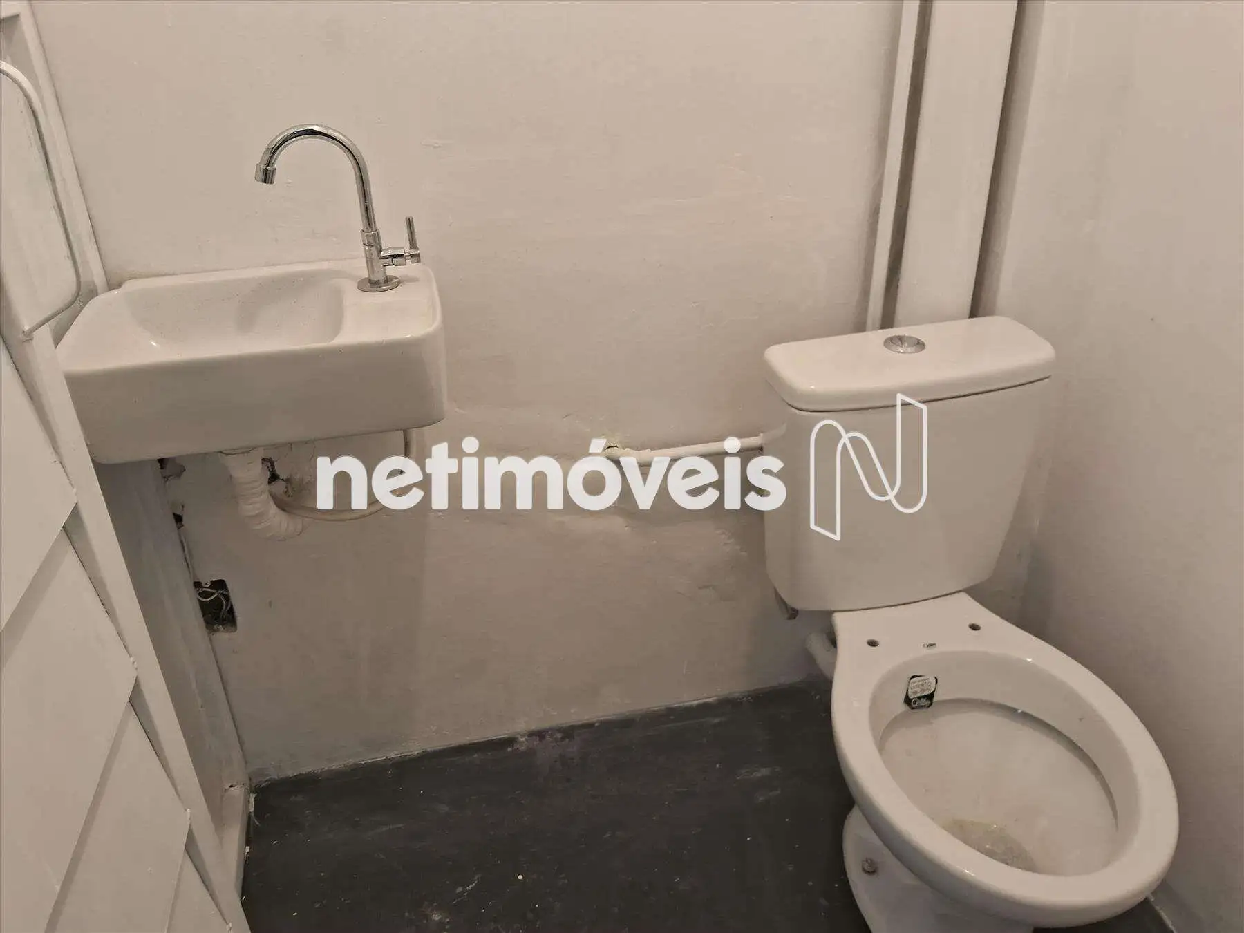 2º Piso- Mezanino (Banheiro)