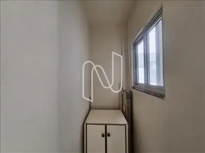 Pequeno quarto - área de serviço 