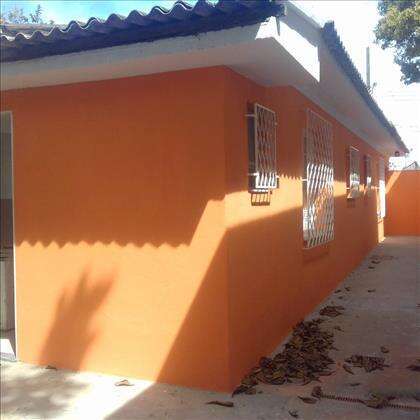  Fundos da casa.