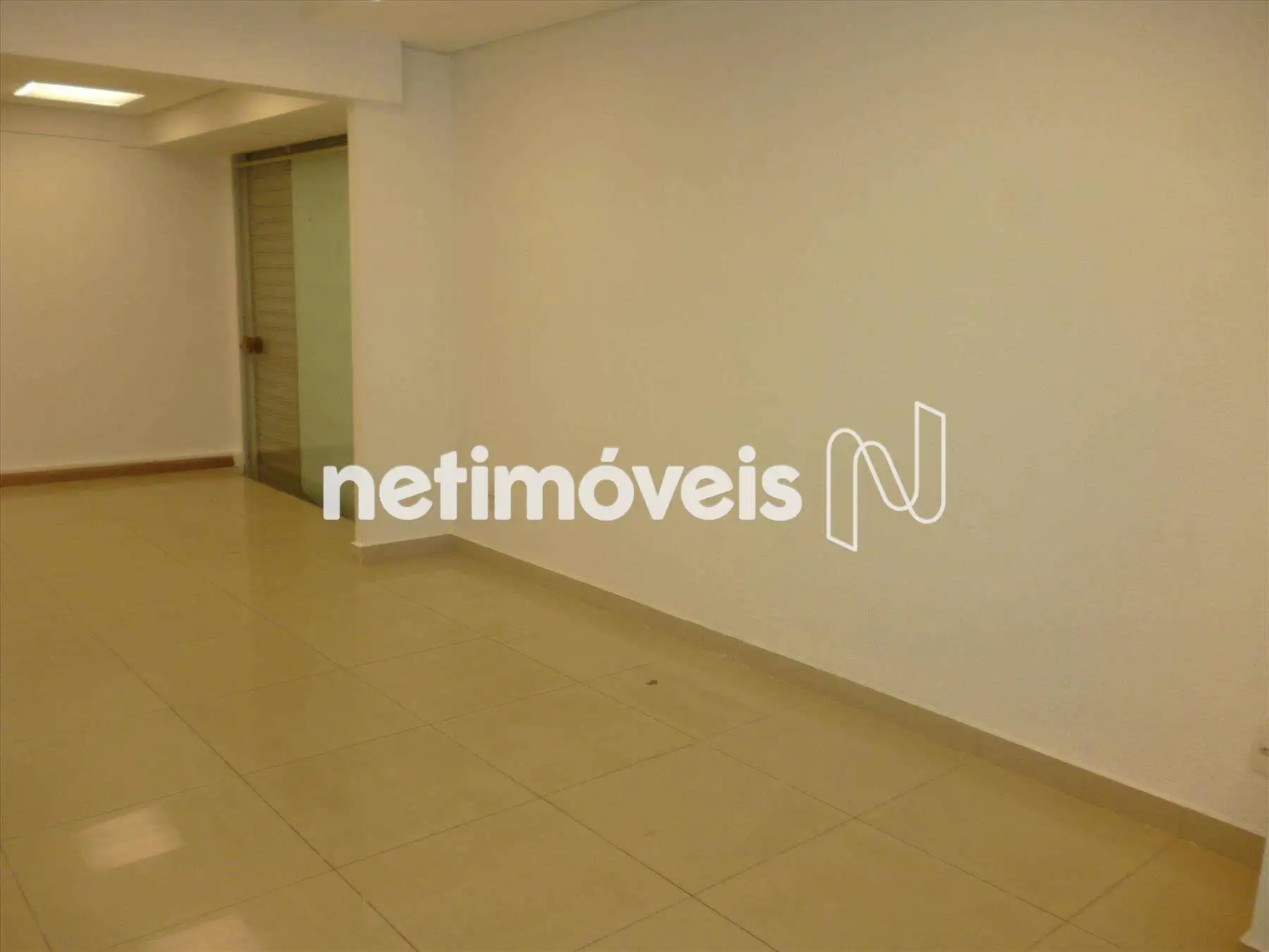 Conjunto de lojas para comprar com 150 m², 2 banheiros em Rua Fernandes Tourinho, Savassi, Belo Horizonte