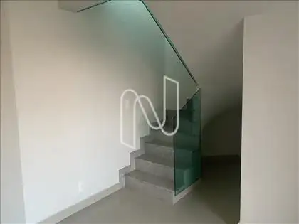 Escada acesso cobertura