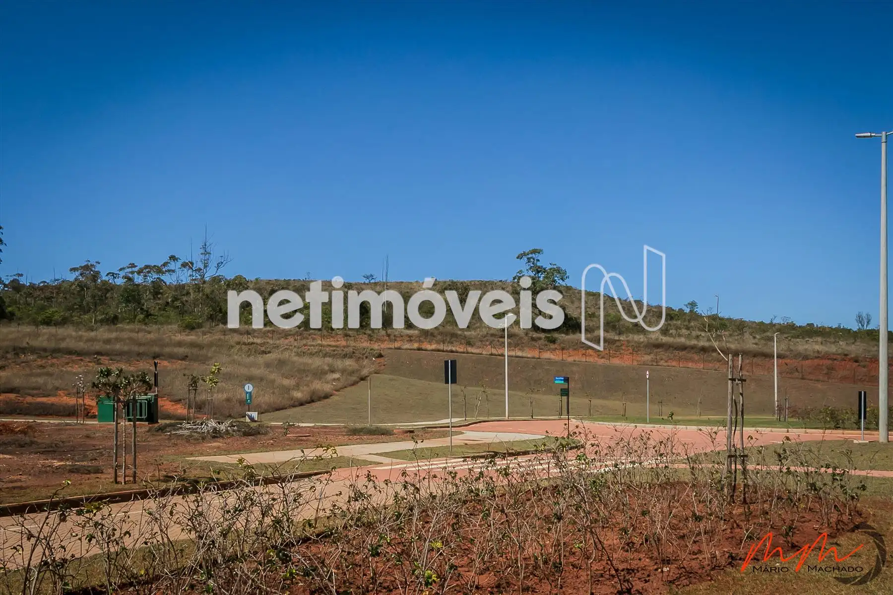 Vista lote para praça final Av. principal