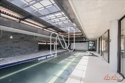 Piscina de raia coberta 