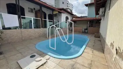  piscina com espaço gourmet