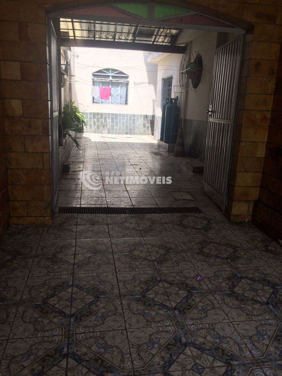VARANDA COM GARAGEM