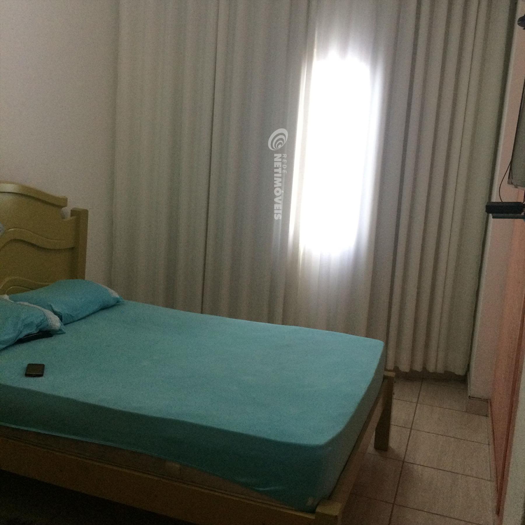 Quarto casal