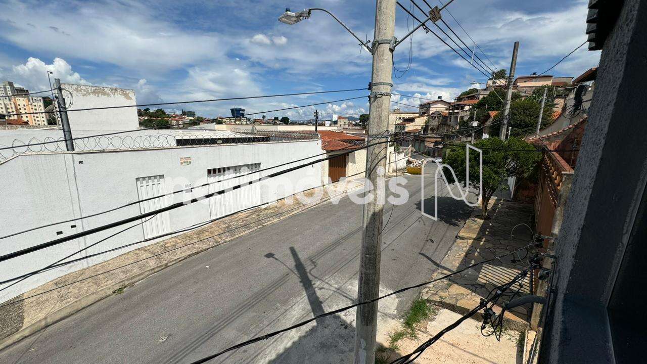 Galpão para comprar com 789 m², 2 banheiros, 2 vagas em Ermelinda, Belo Horizonte