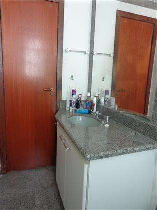 BANHEIRO SOCIAL