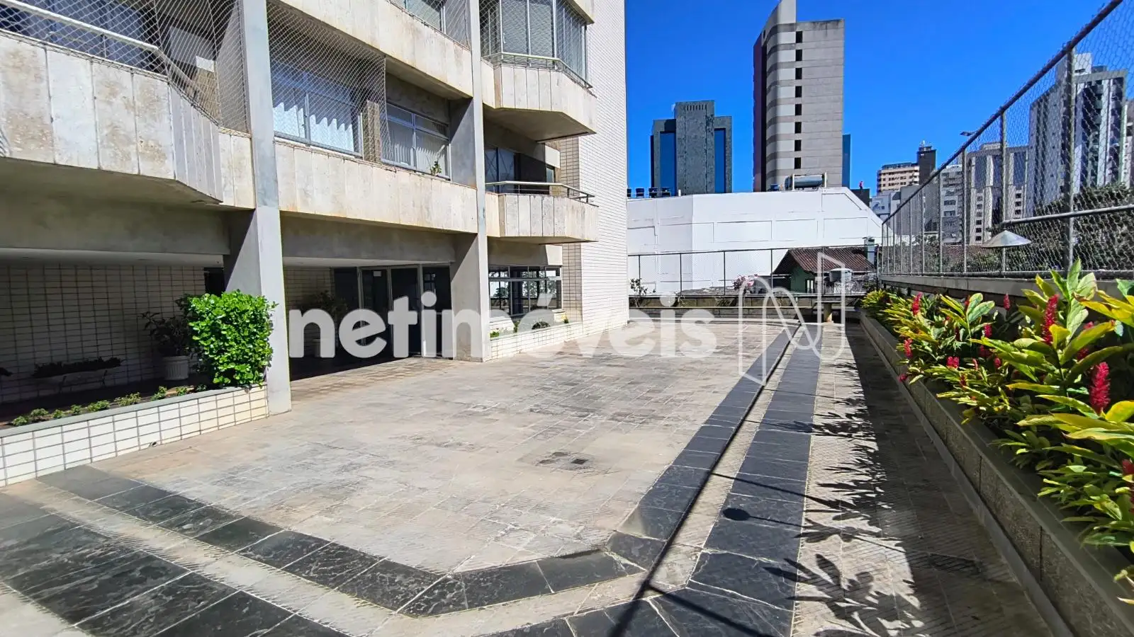 Espaço livre/Pilotís