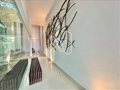 Jardim de inverno na lateral 