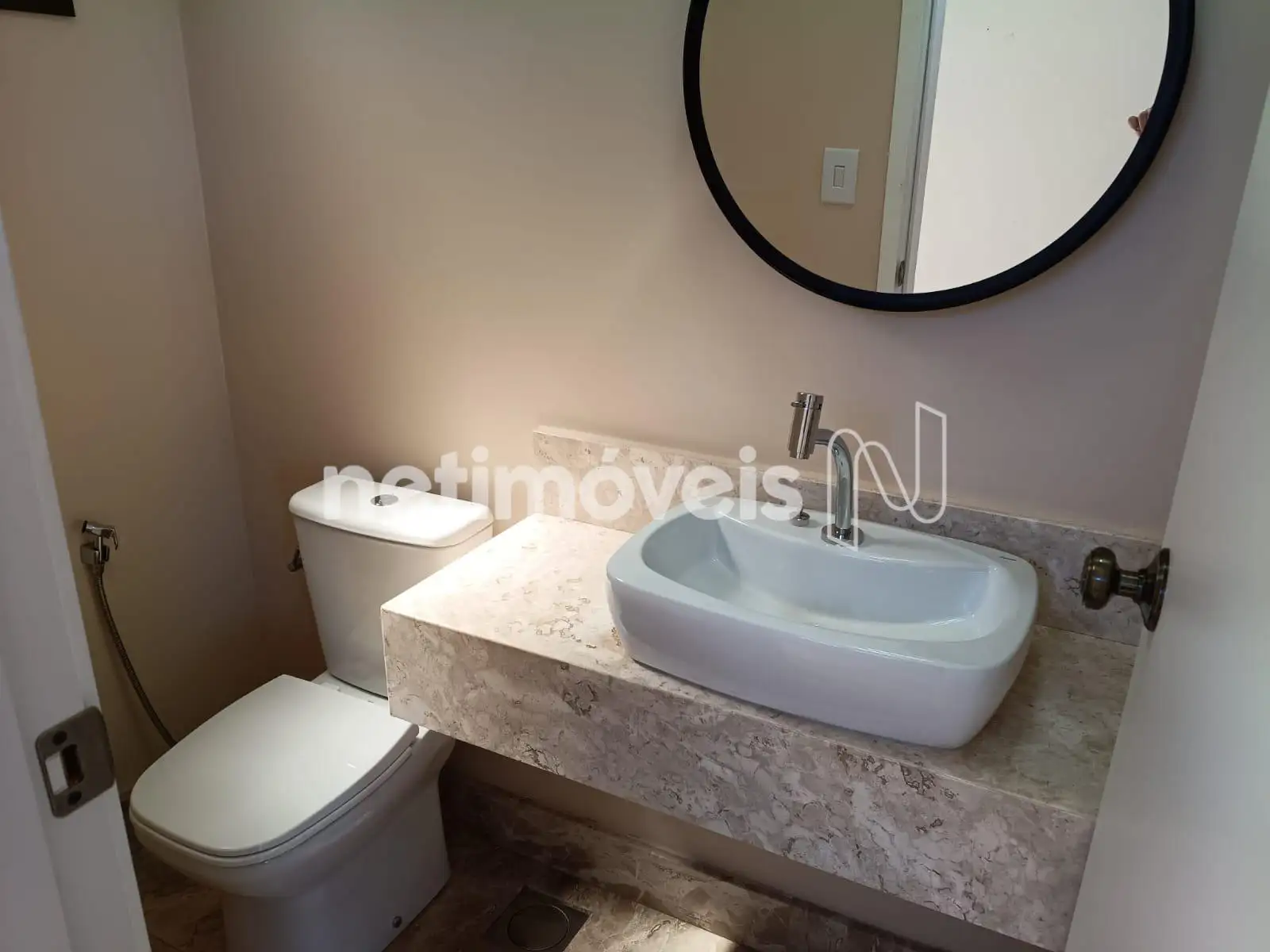 LAVABO