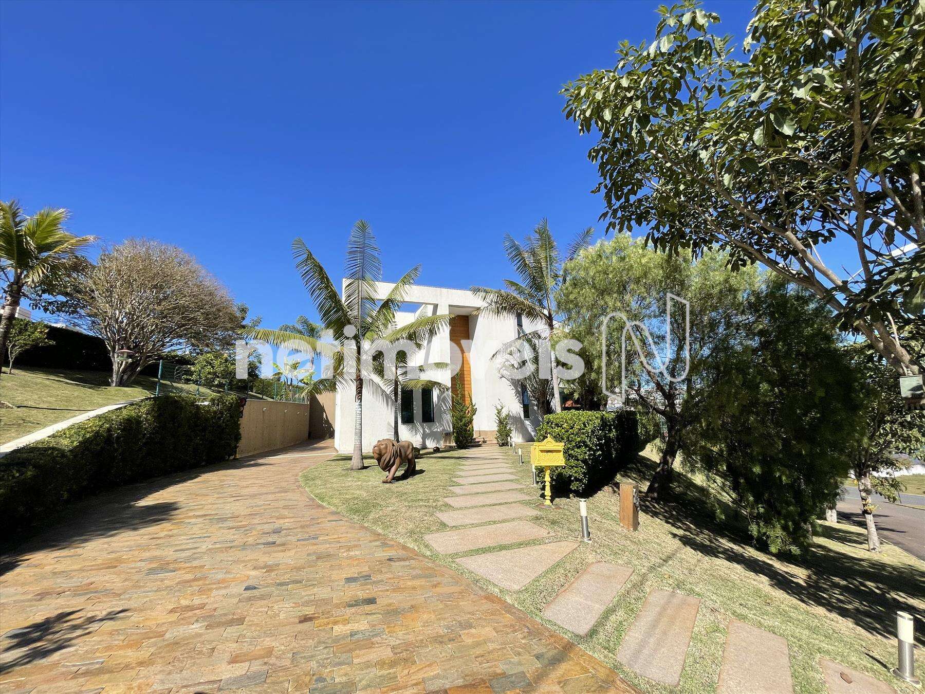 Terreno amplo sem vizinhos de frente