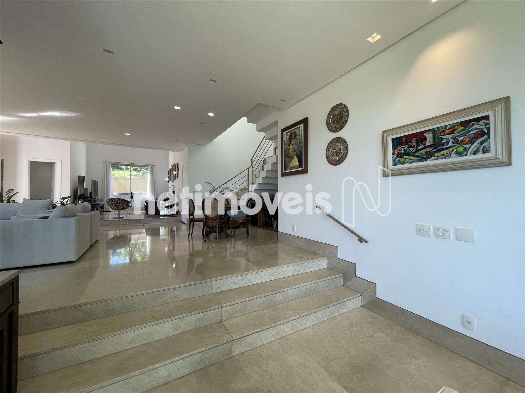 Piso mármore crema marfil