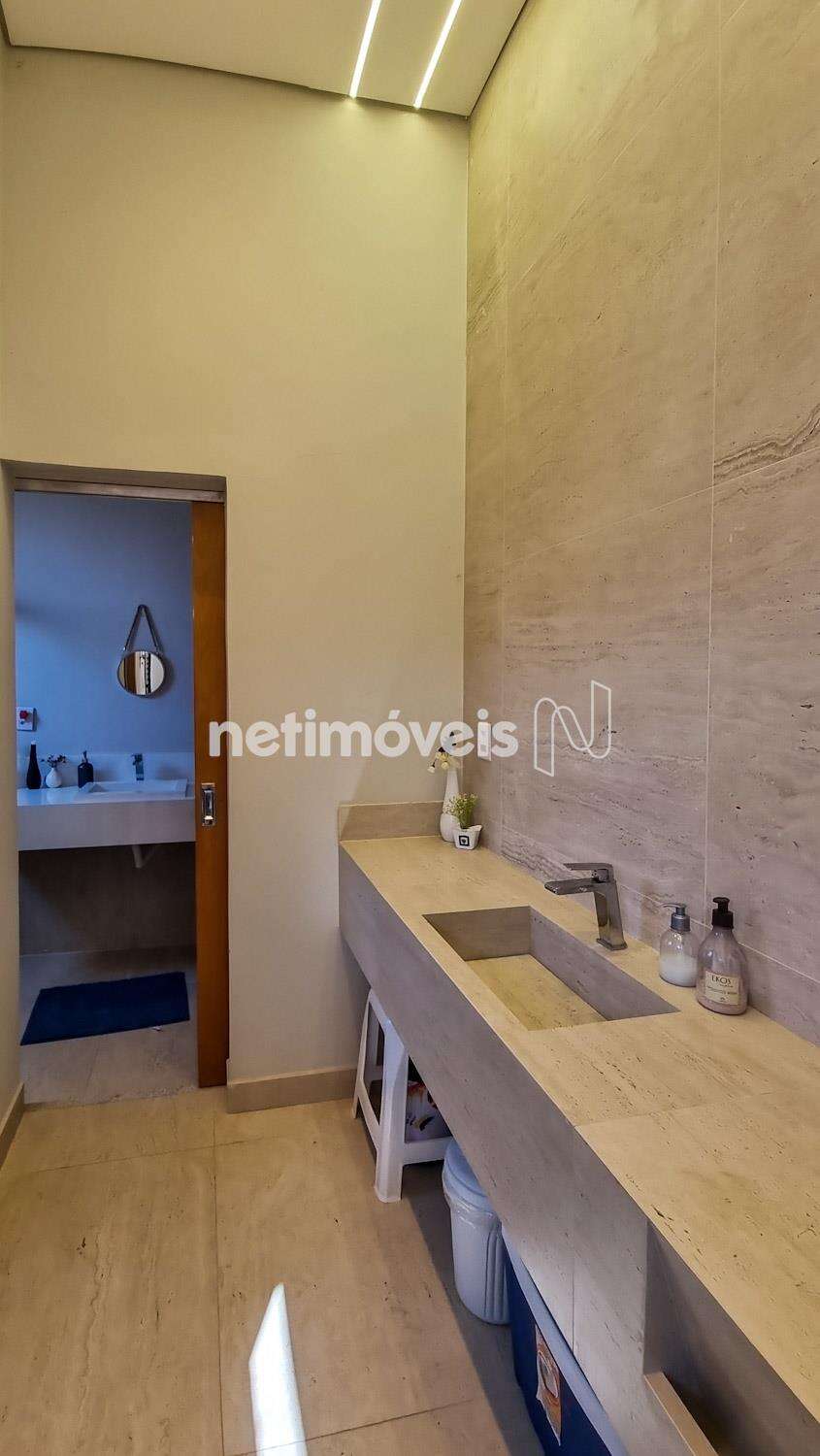 LAVABO E BANHEIRO COM DUCHA AREA GOURMET