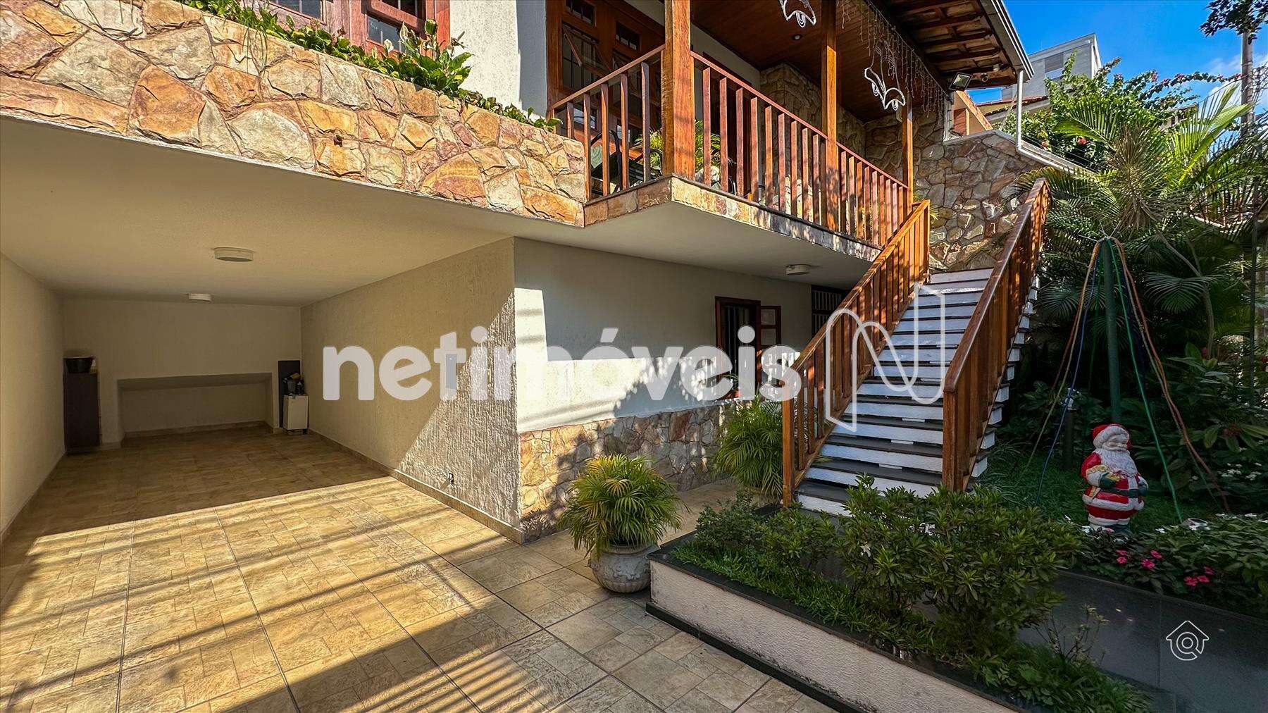 Casa para comprar com 296 m² em Rua Contendas, Alto Barroca, Belo Horizonte