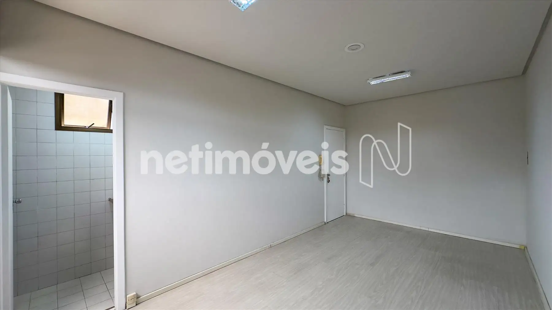 Parte interna/fundos