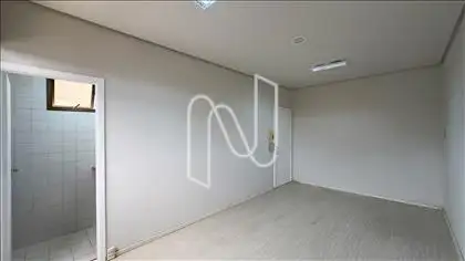 Parte interna/fundos 