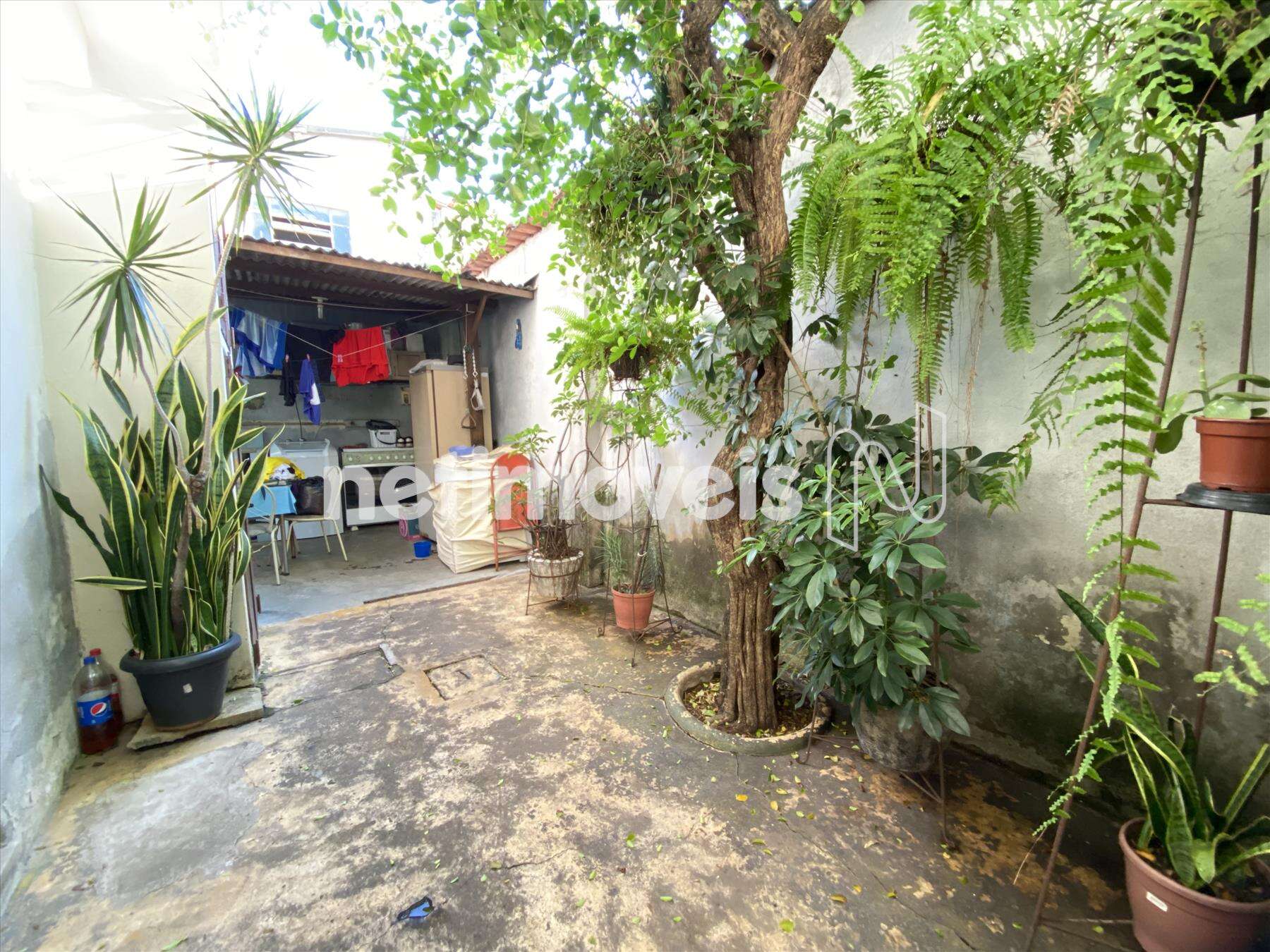 Área externa lavaderia da casa