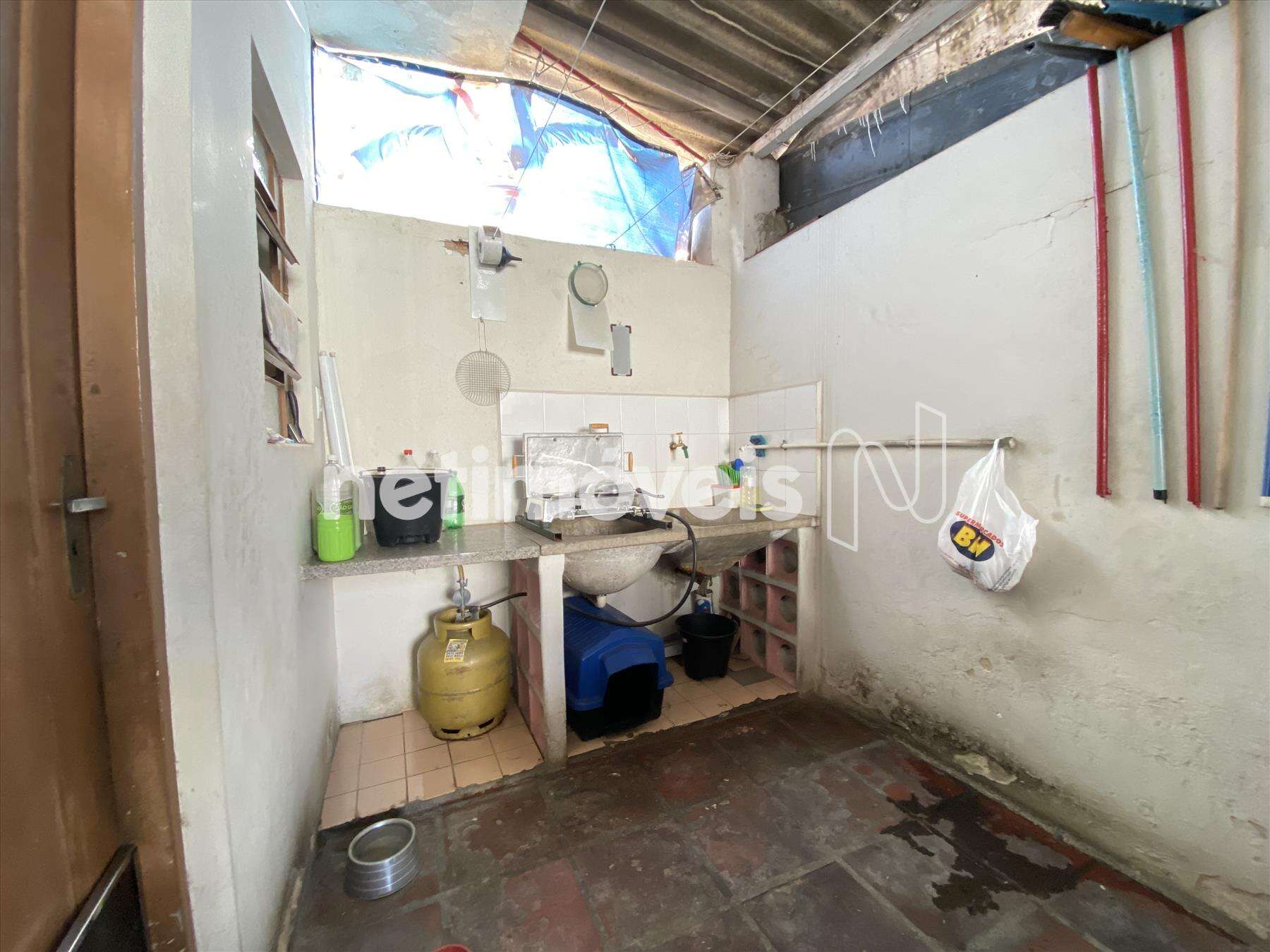 Área externa lavaderia do barracão