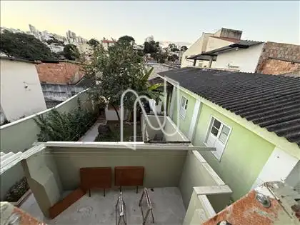 Vista dos barracões