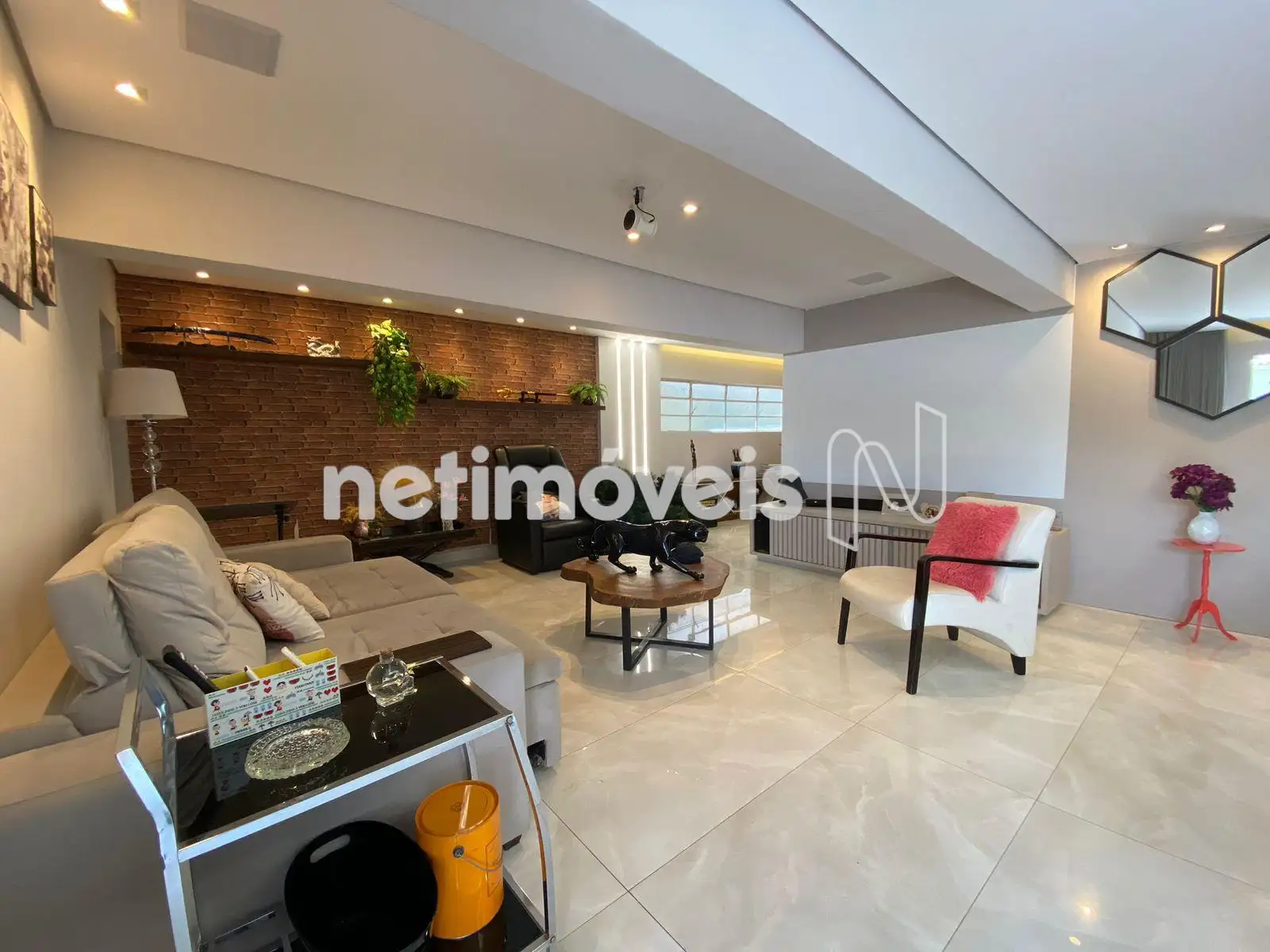 2o. andar: Sala de cinema/convivência - C