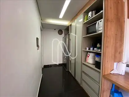 1o. andar: Cozinha com armários - A