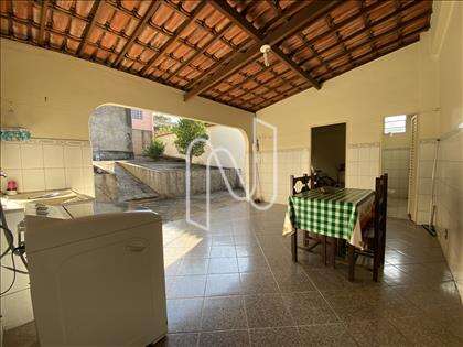 DCE - casa principal