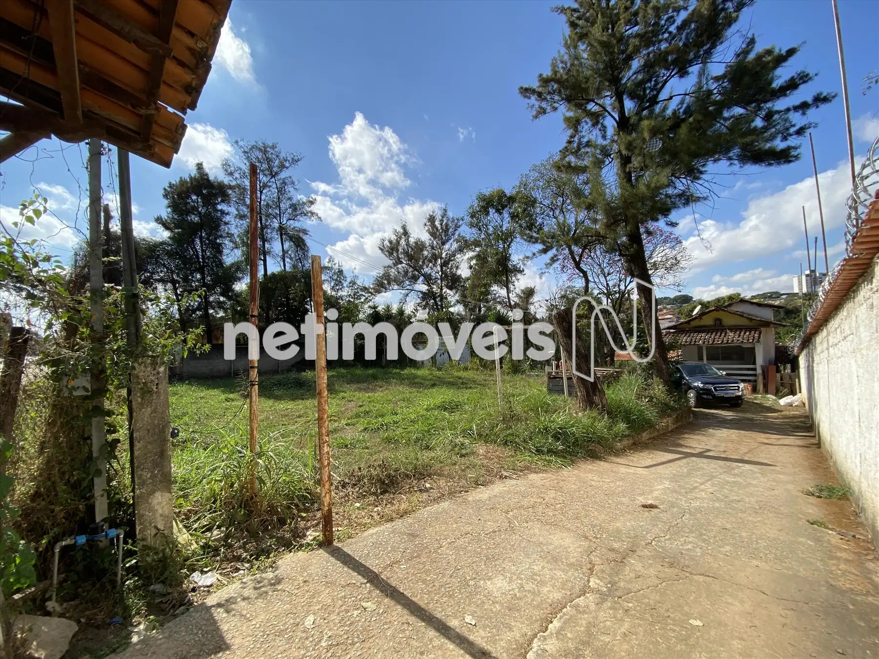 Entrada do imóvel / Campinho