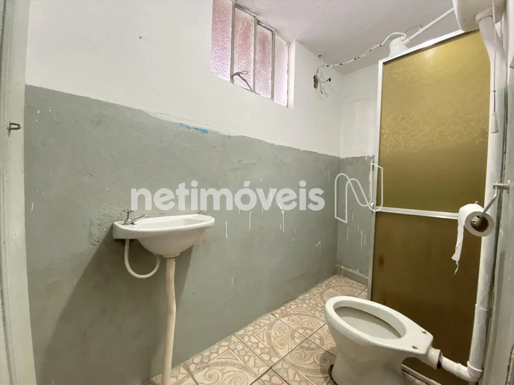 Banheiro do barracão