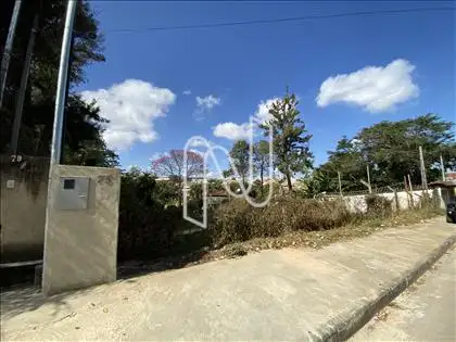 Frente na rua