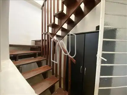 Escada - casa principal