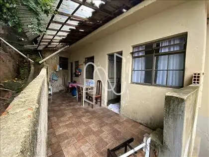 Entrada da primeira casa