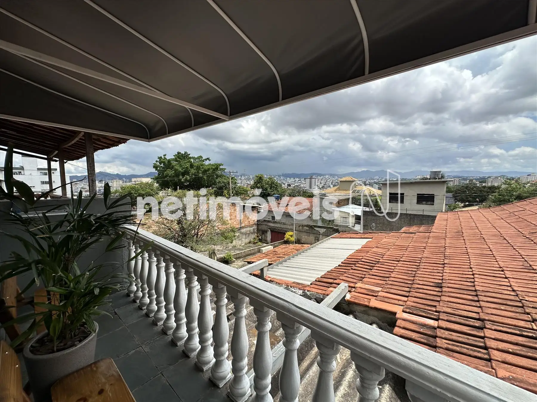 2o andar - casa 3 - quarto 1 + varanda - B