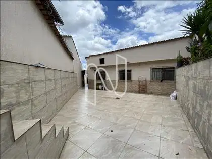 Área externa dos fundos