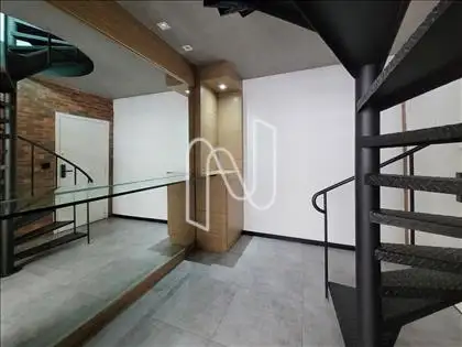 1o. Piso: Sala para 2 ambientes - A