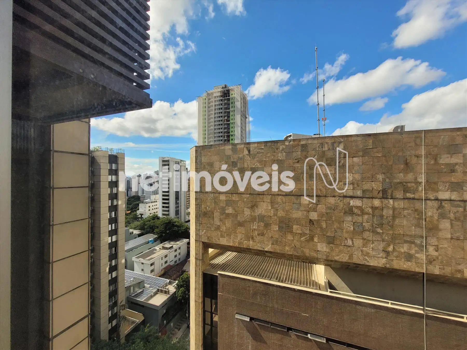 Sala 2: Vista parcial da cidade - D