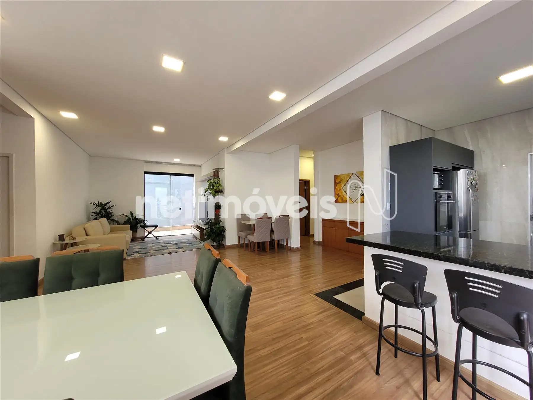 1o. Andar: Sala de 3 ambientes + cozinha - D
